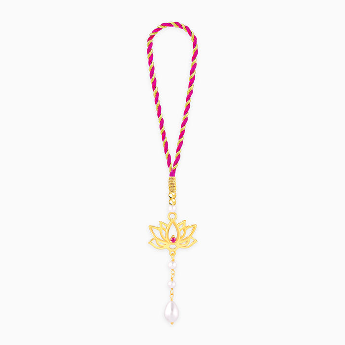 Golden Kamal Vibes Lumba Rakhi — image 3